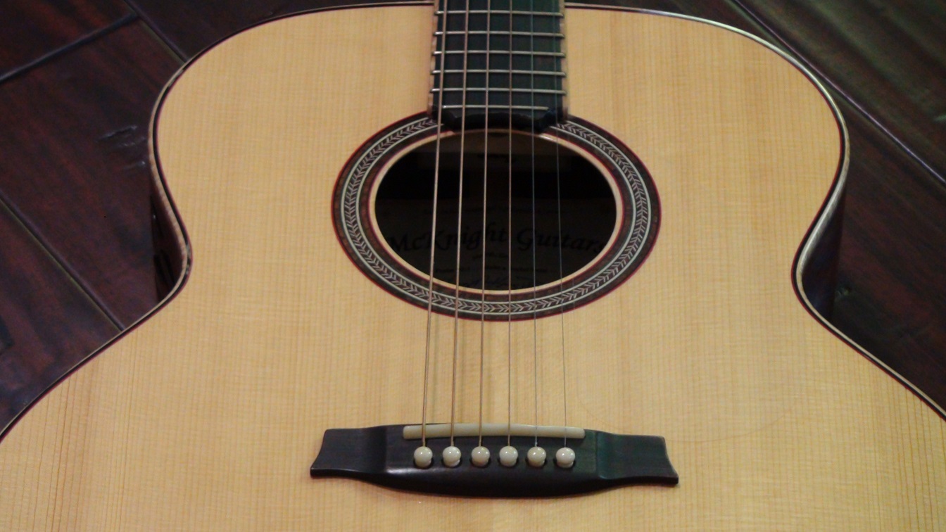 Read more about the article Why Your Acoustic Guitar Won’t Stay in Tune